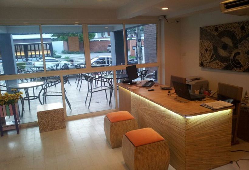 호텔 Nantra Huahin