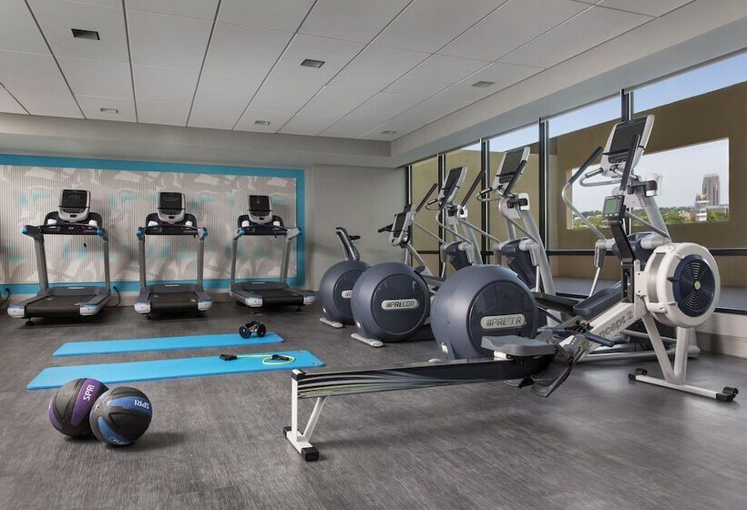 فندق Staybridge Suites Atlanta  Midtown, An Ihg