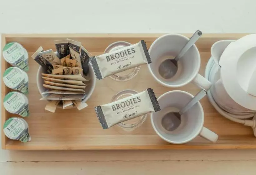 هتل Ballinluig Rooms & Suites