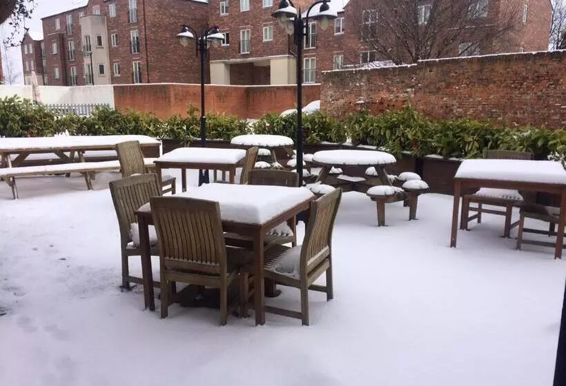 ホテル The Rose & Crown York