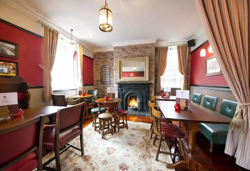 ホテル The Rose & Crown York