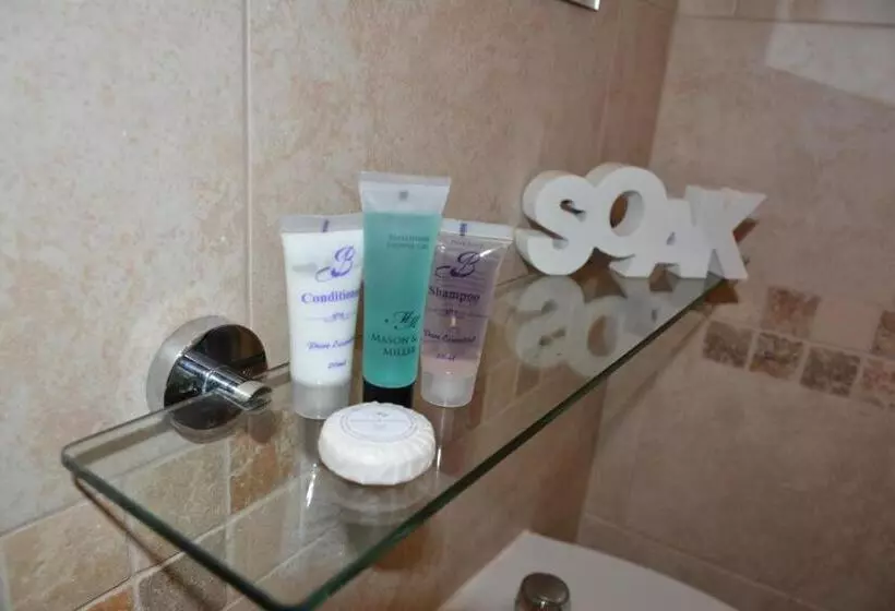 ホテル The Rose & Crown York