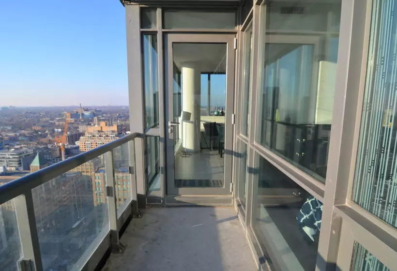 호텔 Toronto Escape - The Diamond Suite