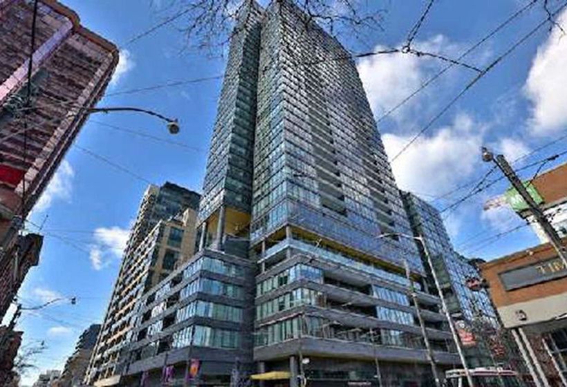 فندق Toronto Escape - The Diamond Suite