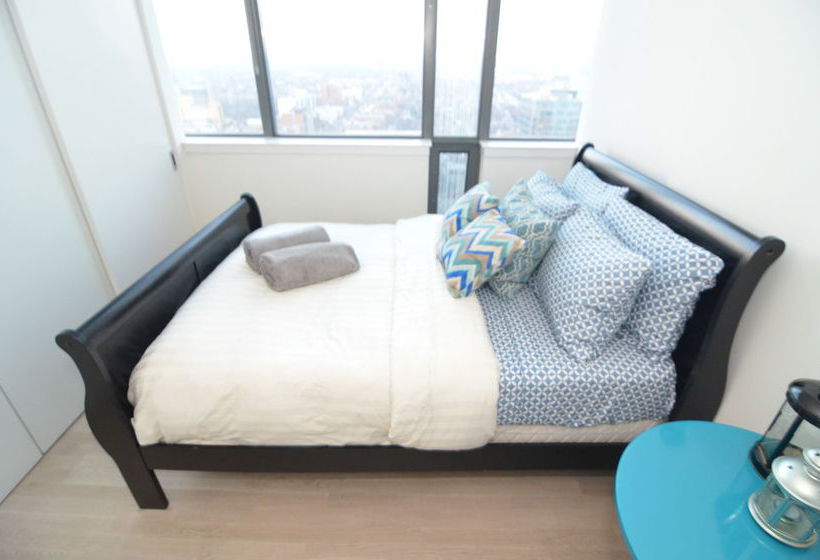 فندق Toronto Escape - The Diamond Suite