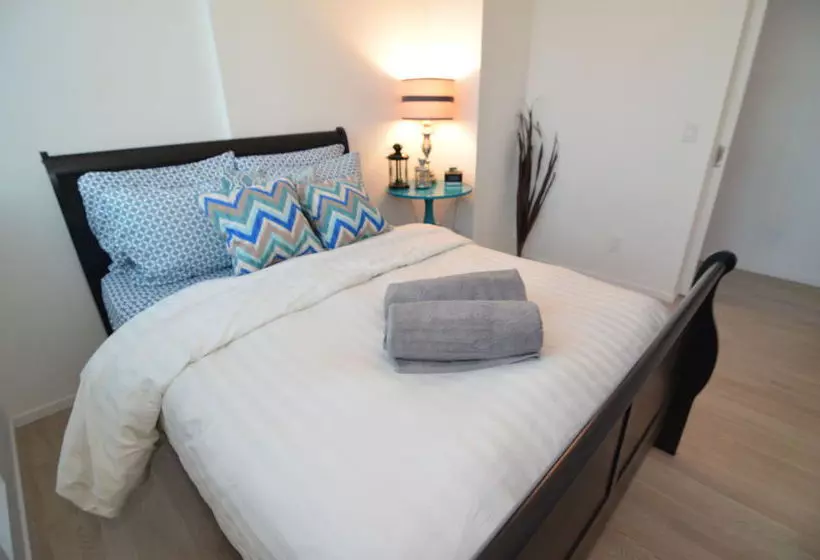 호텔 Toronto Escape - The Diamond Suite