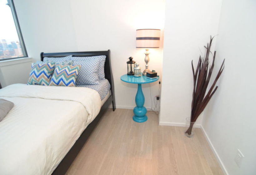 فندق Toronto Escape - The Diamond Suite