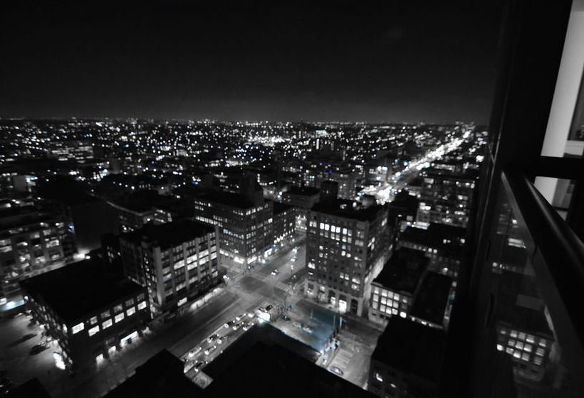 فندق Toronto Escape - The Diamond Suite