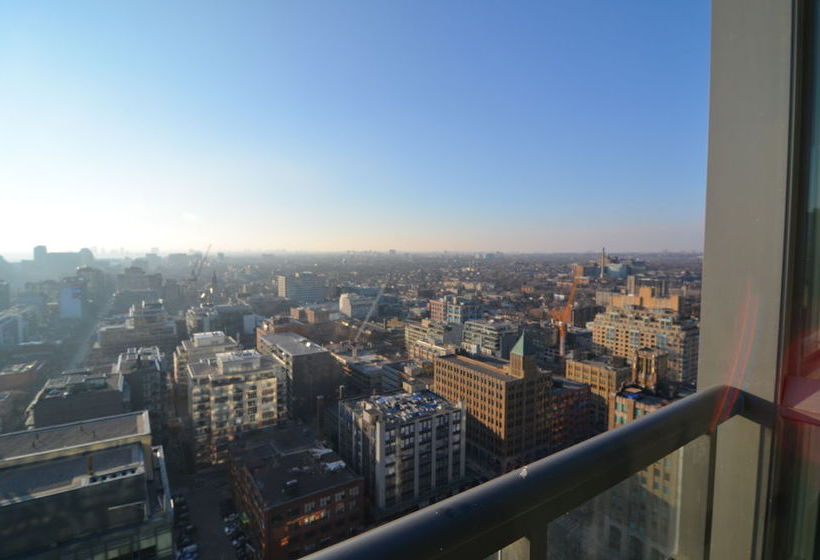 فندق Toronto Escape - The Diamond Suite