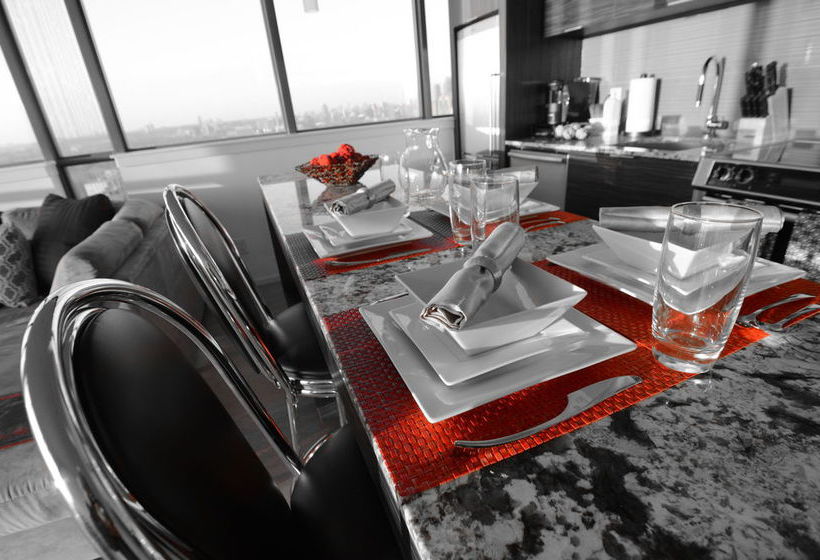 فندق Toronto Escape - The Diamond Suite