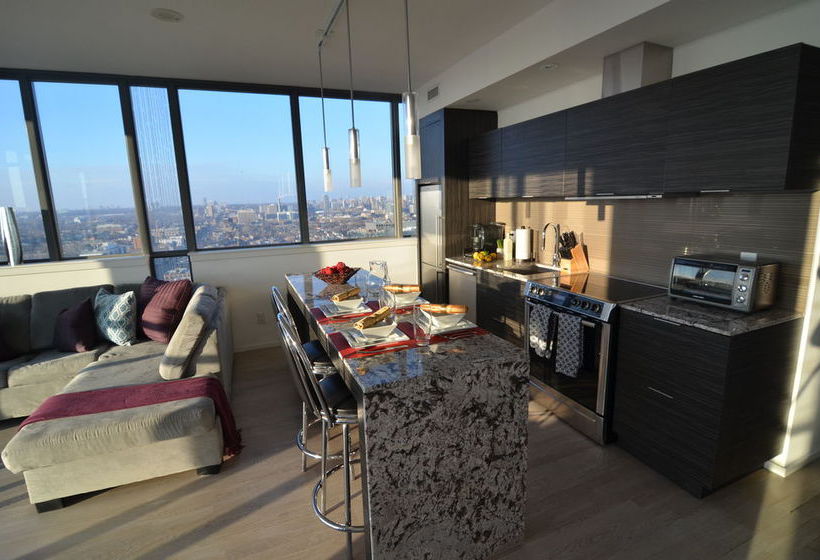 فندق Toronto Escape - The Diamond Suite