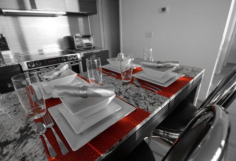 فندق Toronto Escape - The Diamond Suite