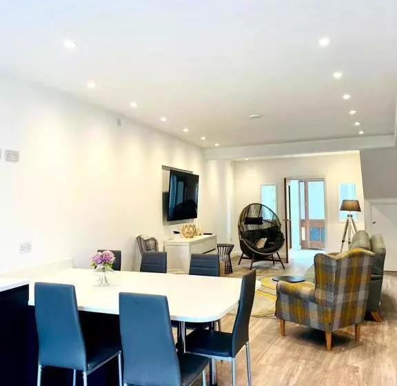 Mode Apartments St Annes