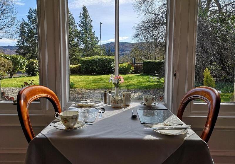 Пансион Annslea Guest House