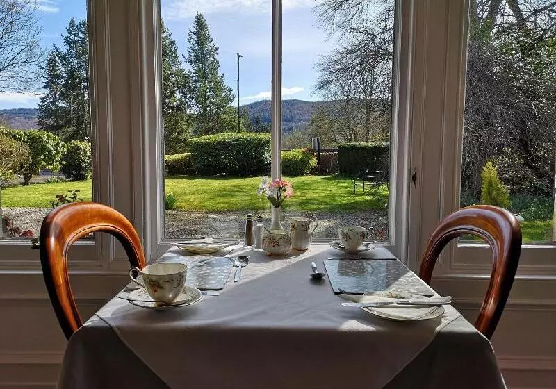 پانسیون Annslea Guest House