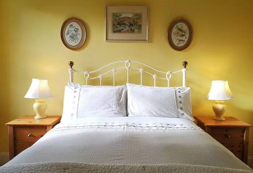 پانسیون Annslea Guest House