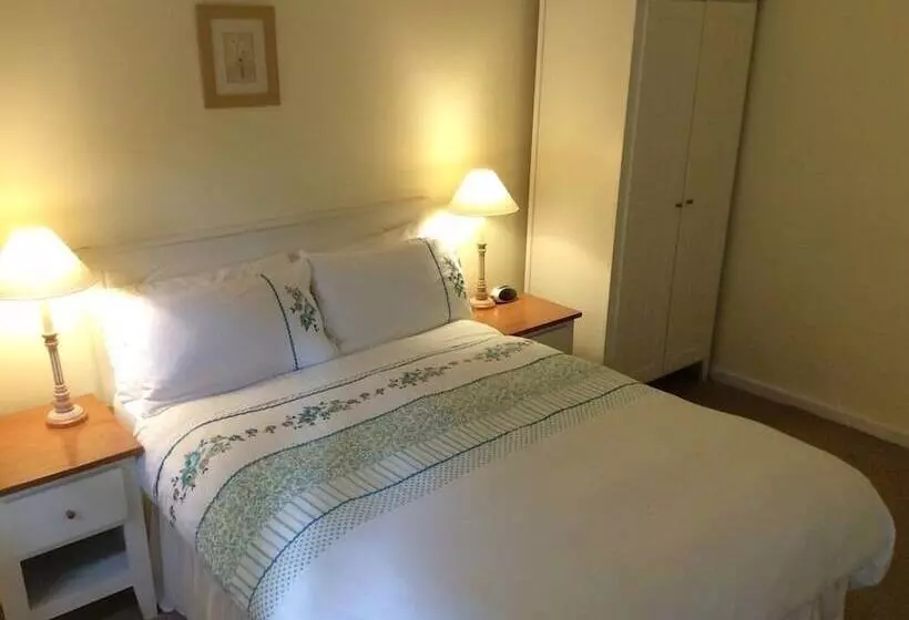 پانسیون Annslea Guest House