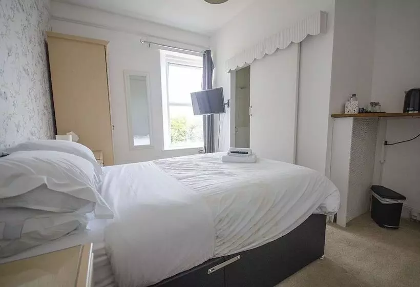 Pensão Headlands  Room Only Accommodation