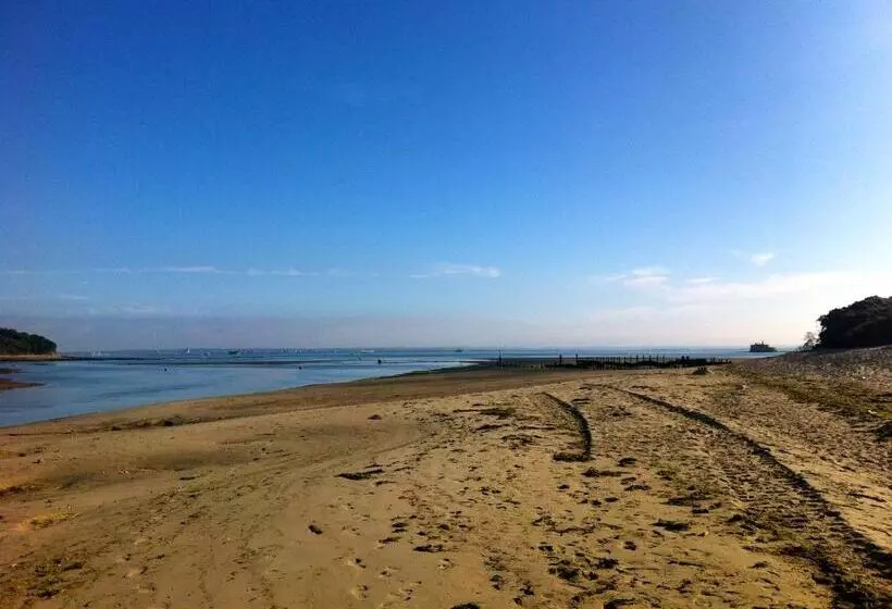 膳宿费 The Lodge On The Marsh