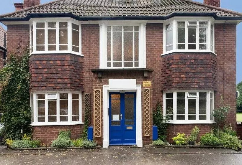 Poplar House Serviced Apartments