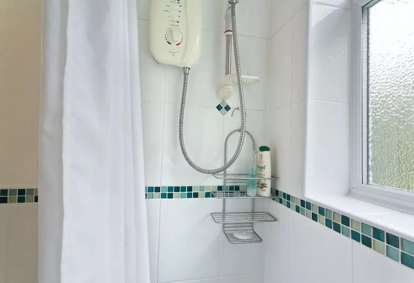 Poplar House Serviced Apartments
