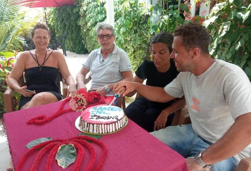 هتل Thoddoo Garden Inn