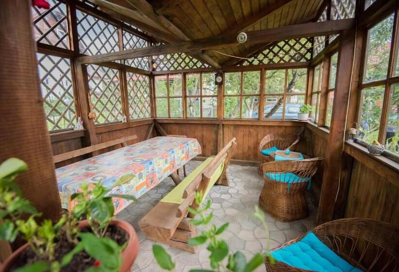 پانسیون Vila Chic M