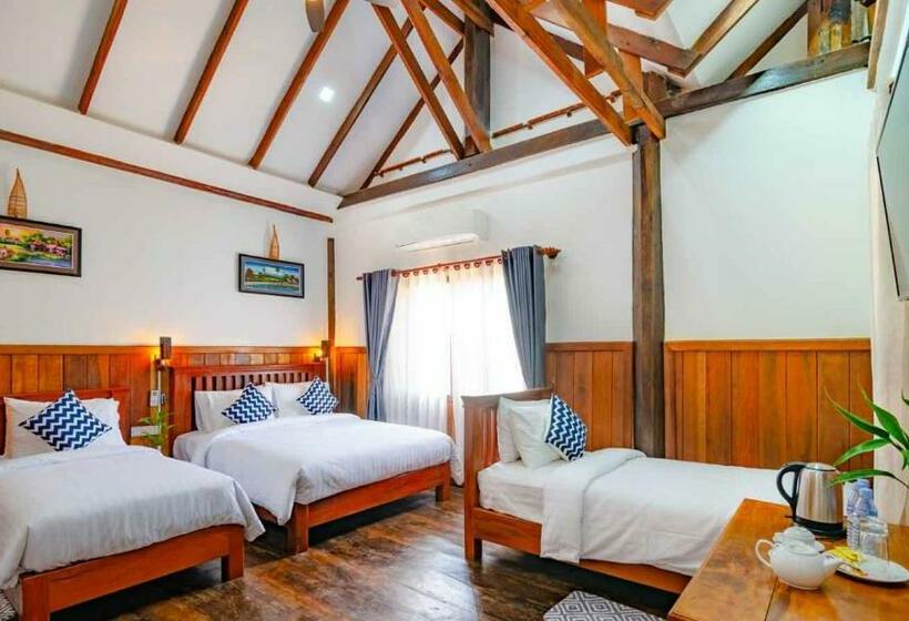 Hotel Mango Kesararam