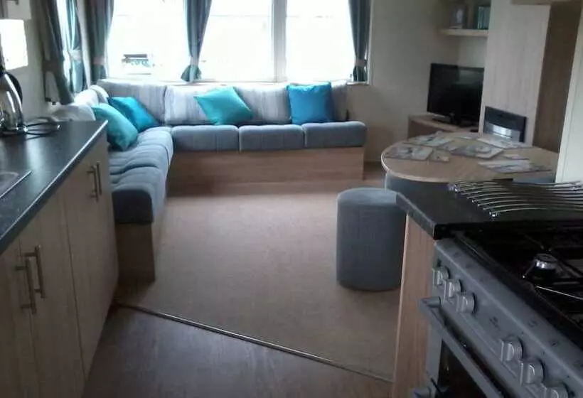 Barnes S Rest Bed & Breakfast & Caravan