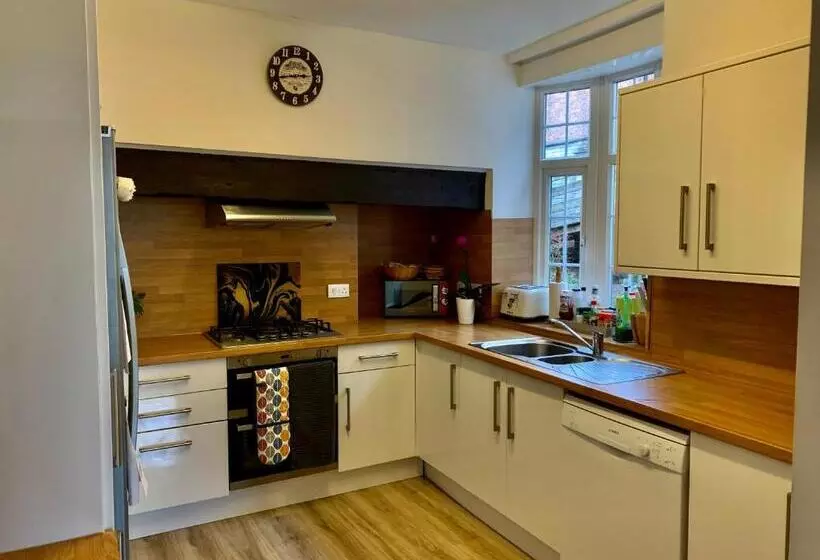 مبيت وإفطار Jasmine House