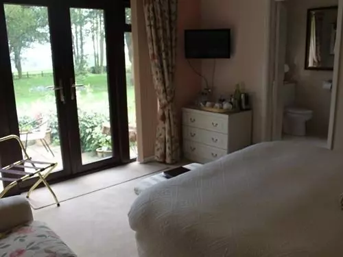 Drinkstone Park Bed & Breakfast And Gardens