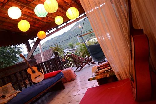 Отель El Misti Hostel Ilha Grande