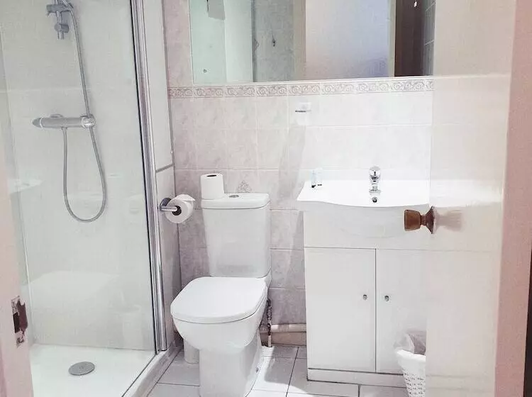 ホテル The Crown House Inn