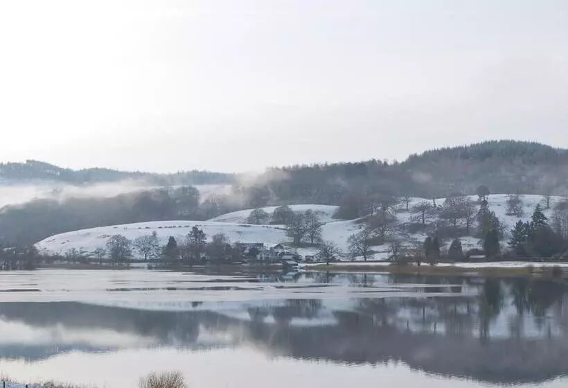 酒店 The Punchbowl