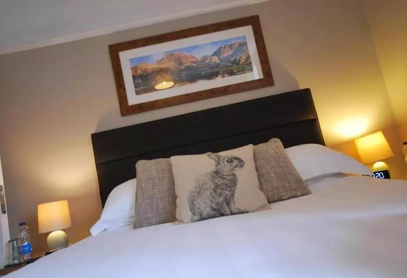 酒店 The Punchbowl