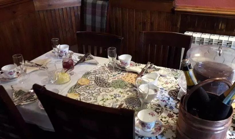 בית מלון כפרי The Star Inn