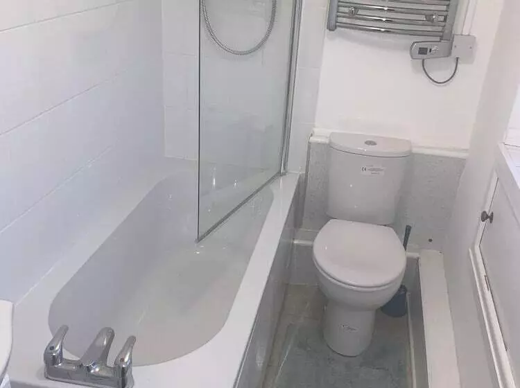 בית מלון כפרי The Star Inn