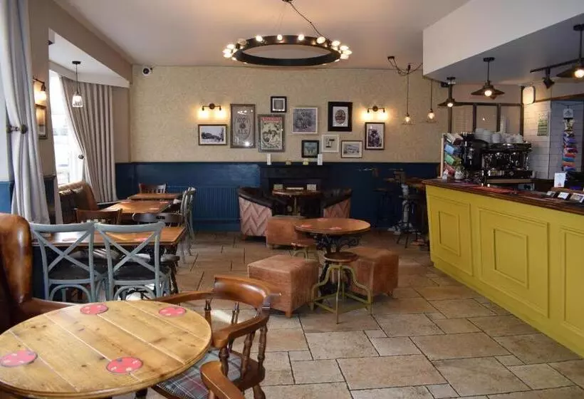 Hotel Woolpack Pub & Kitchen
