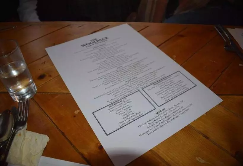 Hotel Woolpack Pub & Kitchen