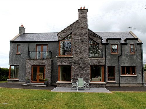 ペンション Agivey Lodge