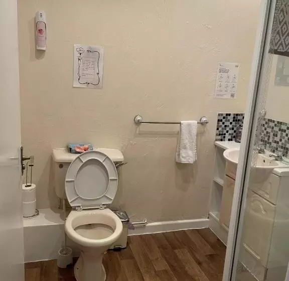 Majatalo San Diego Guest House   Near Pleasure Beach