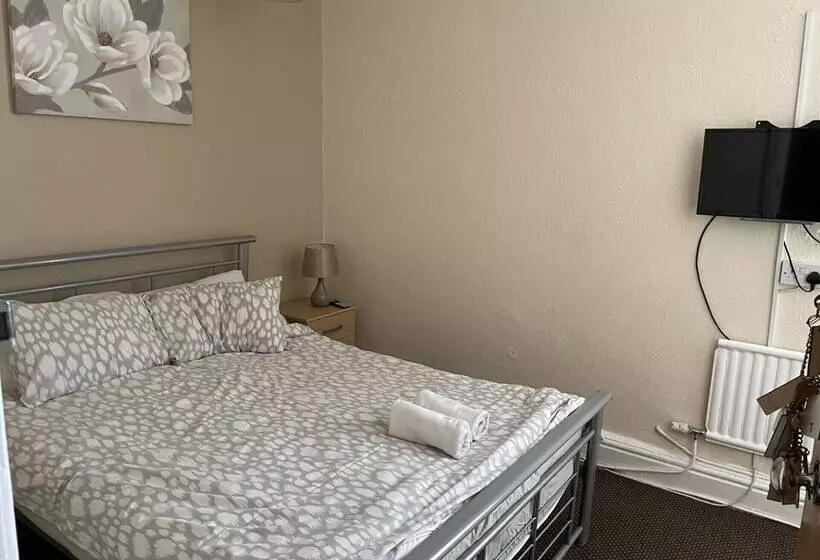 Majatalo San Diego Guest House   Near Pleasure Beach