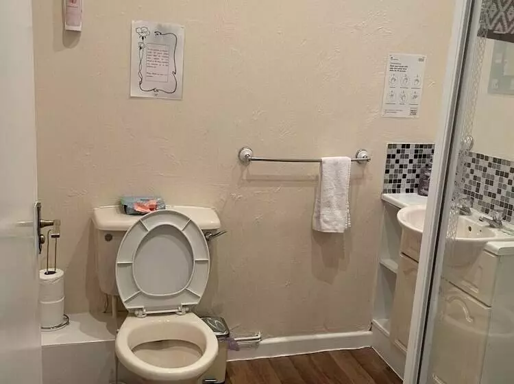 Majatalo San Diego Guest House   Near Pleasure Beach