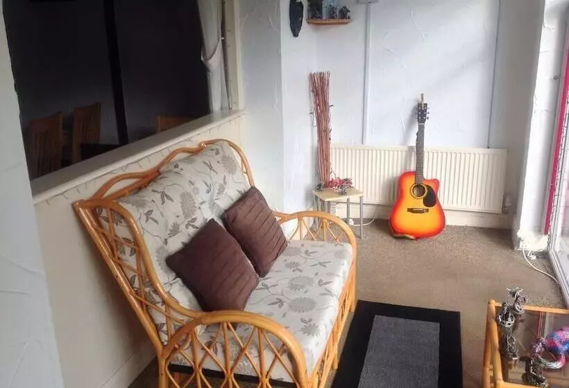 Majatalo San Diego Guest House   Near Pleasure Beach