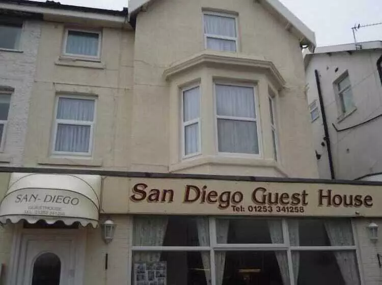 Majatalo San Diego Guest House   Near Pleasure Beach