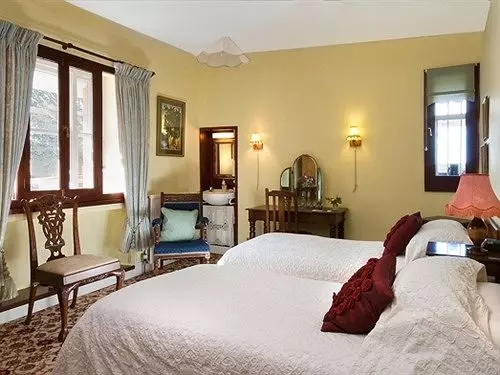 펜션 Thatch Close Farm