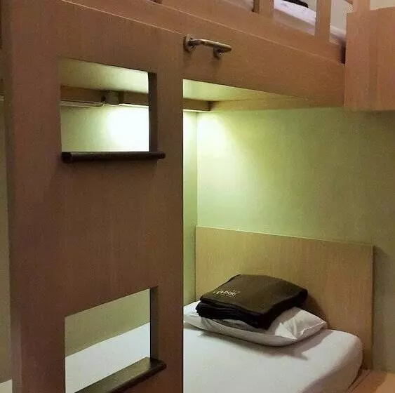 The Packer Lodge Hostel