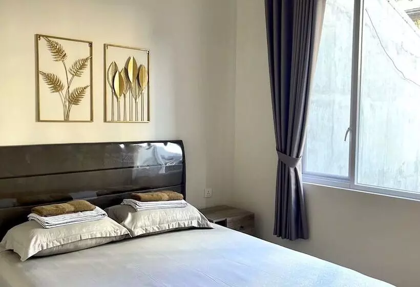 The Packer Lodge Hostel