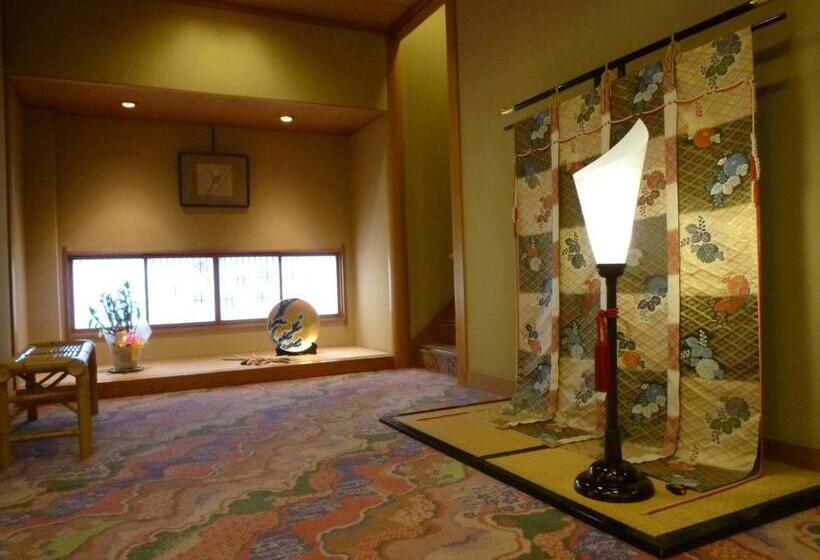 Yudanaka Tawaraya Ryokan