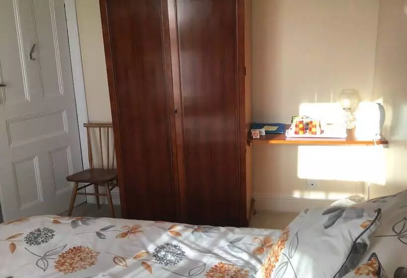 Drakewalls Bed And Breakfast